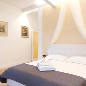 Romito 38 Bed & Breakfast